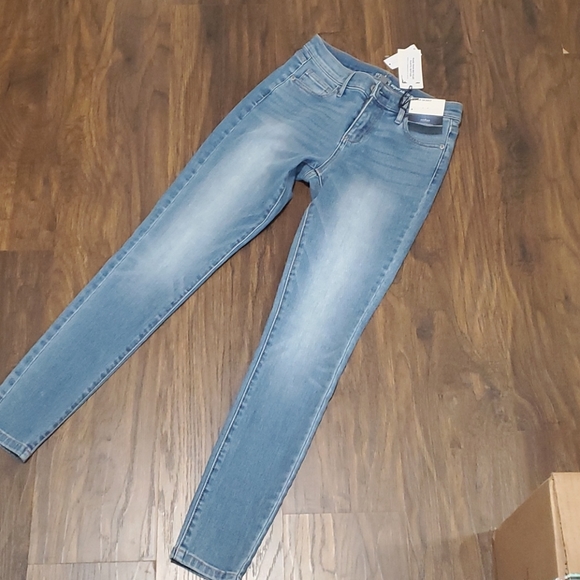 New York and Co Soho jeans - Picture 2 of 3